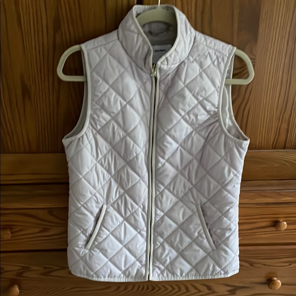 Old Navy Cream Quilted Vest with Stand-Up Collar